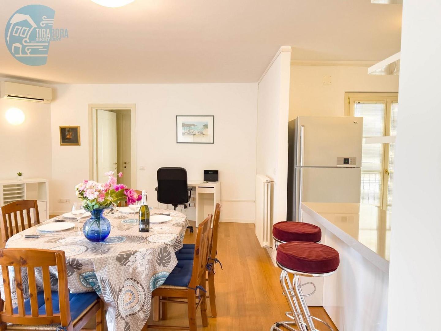 Cattedrale 5 Tirabora Short Rent Apartment Trieste Exterior photo