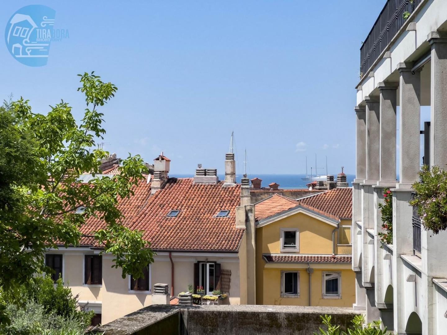 Cattedrale 5 Tirabora Short Rent Apartment Trieste Exterior photo