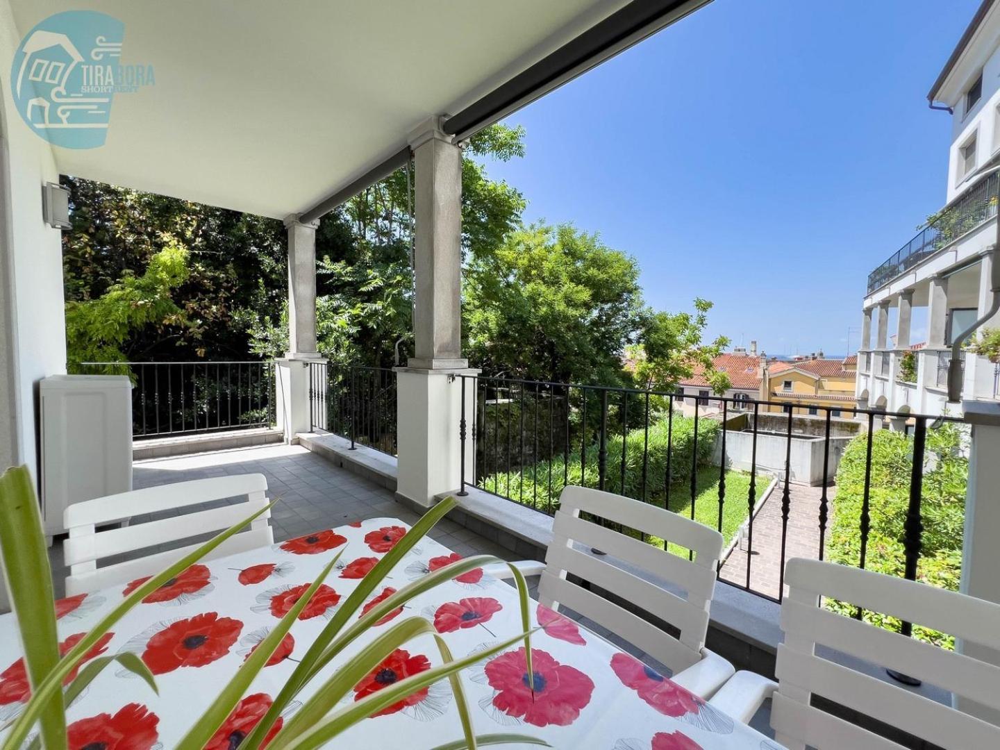 Cattedrale 5 Tirabora Short Rent Apartment Trieste Exterior photo