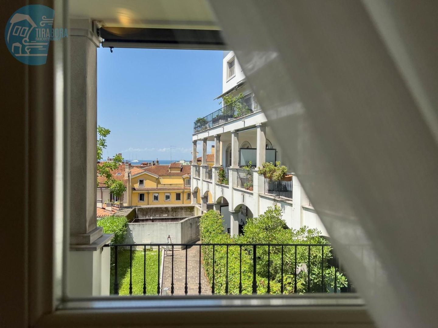 Cattedrale 5 Tirabora Short Rent Apartment Trieste Exterior photo
